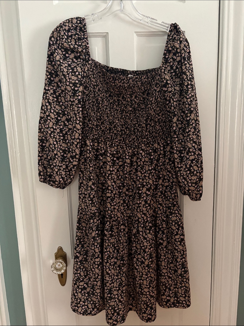 Black Floral Puff-Sleeve Smocked Casual Dress - Pink Ditsy Print